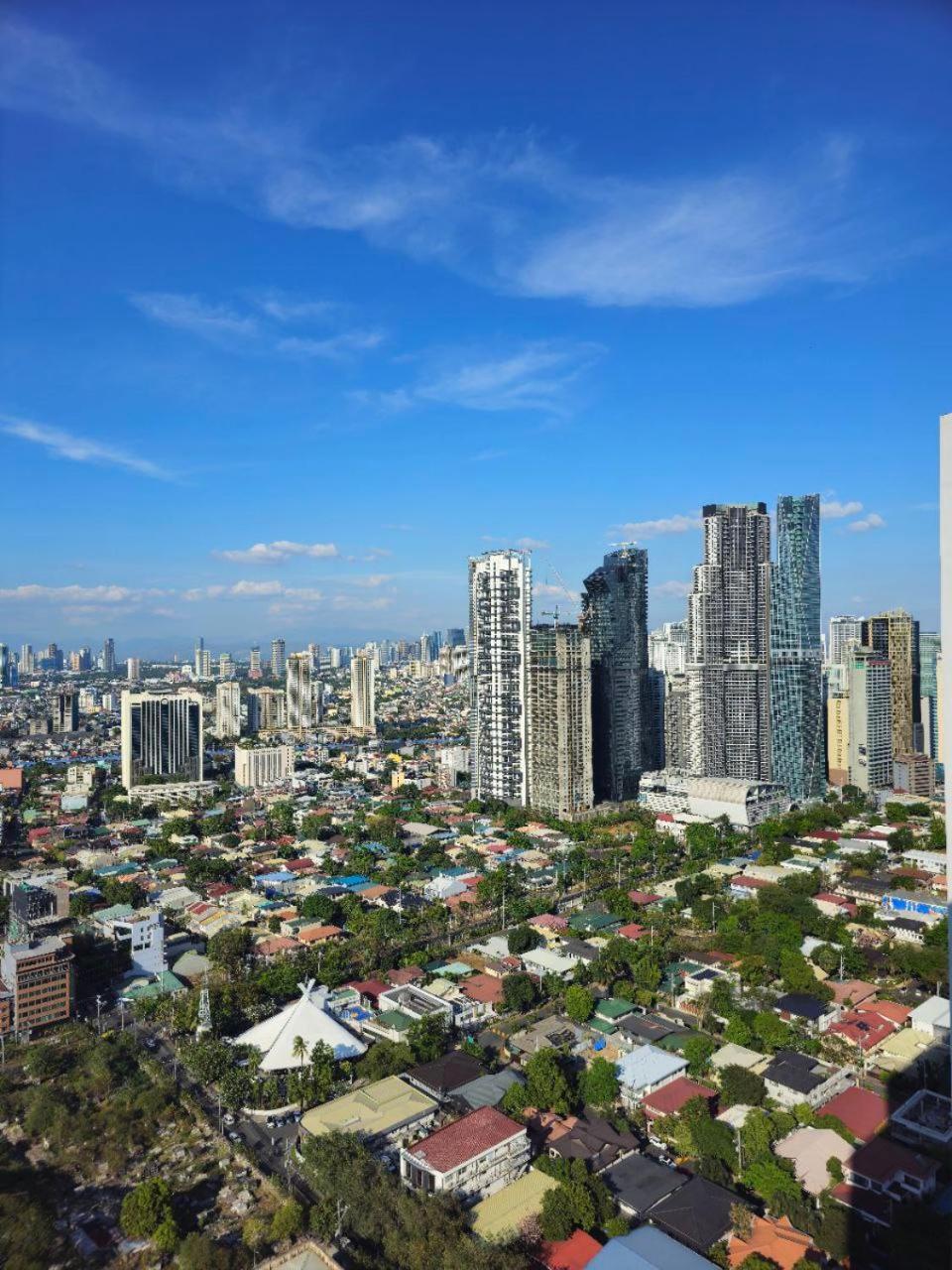 Serene Suite In Jazz Residences Makati City Bagian luar foto